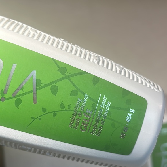 Vitabath  Original SPRING GREEN Moisturizing Bath/Shower Gelee 2 x16oz bottles - Picture 2 of 2